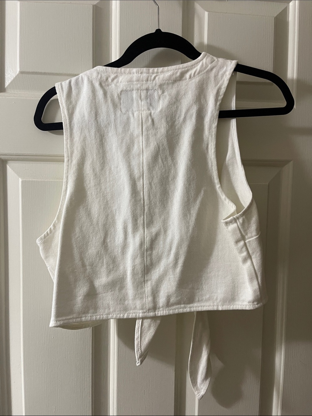 Signature White Tie-Front Crop - Picture 3 of 4